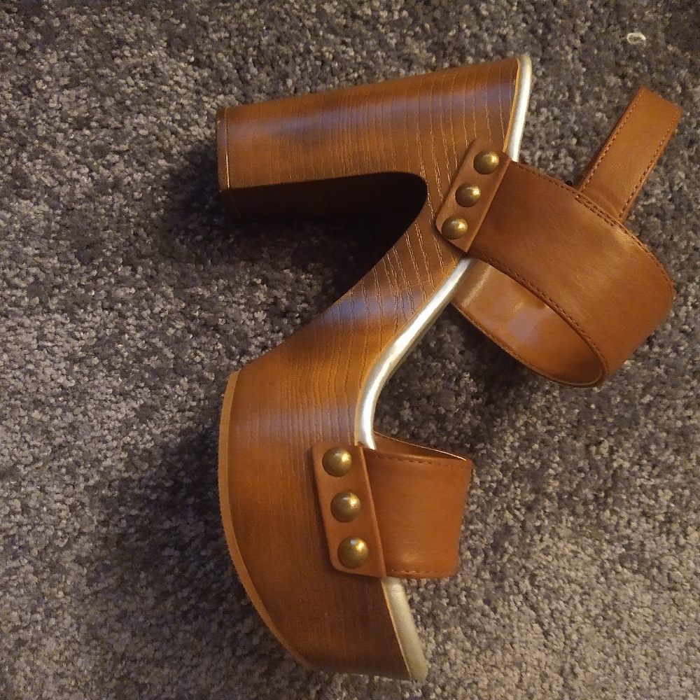 Brown Wedges 7.5